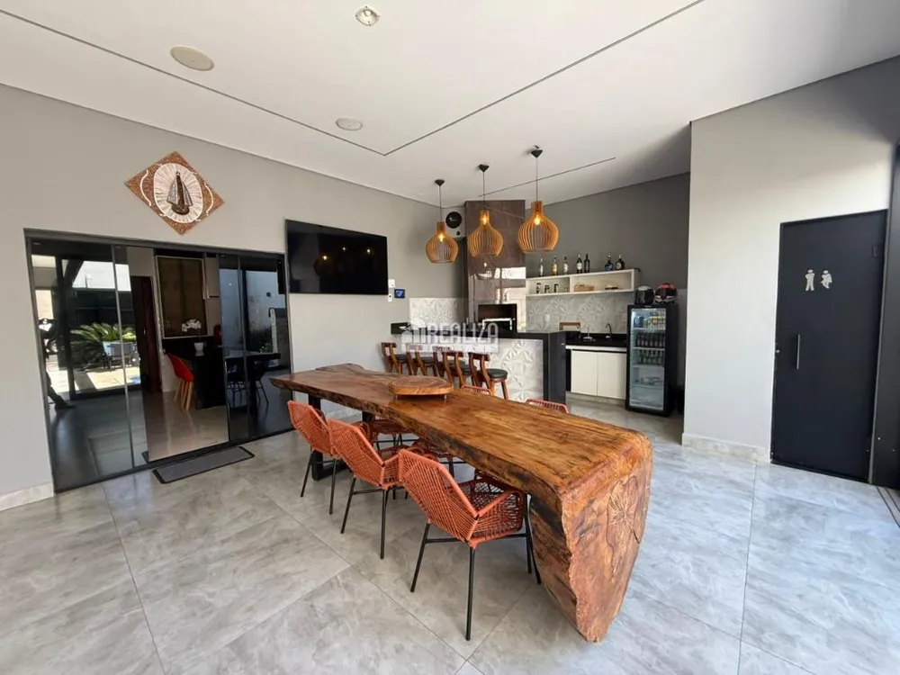 Casa, 3 quartos, 220 m² - Foto 2