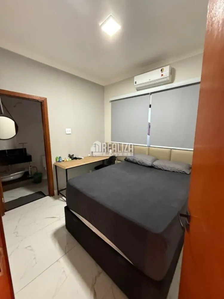 Casa, 3 quartos, 220 m² - Foto 3
