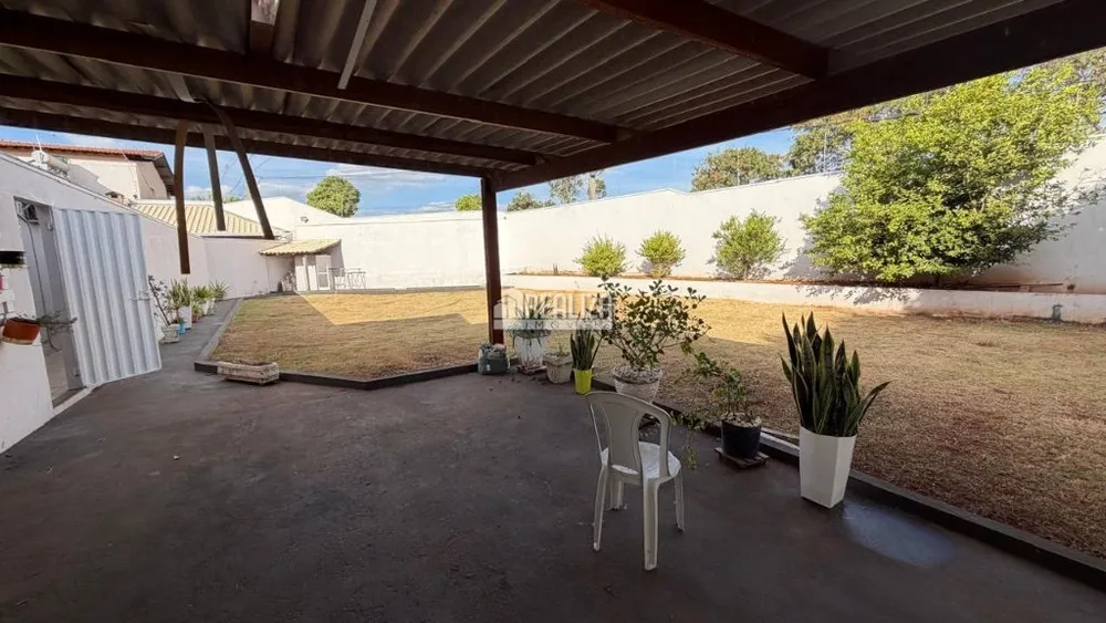 Casa, 3 quartos, 242 m² - Foto 4