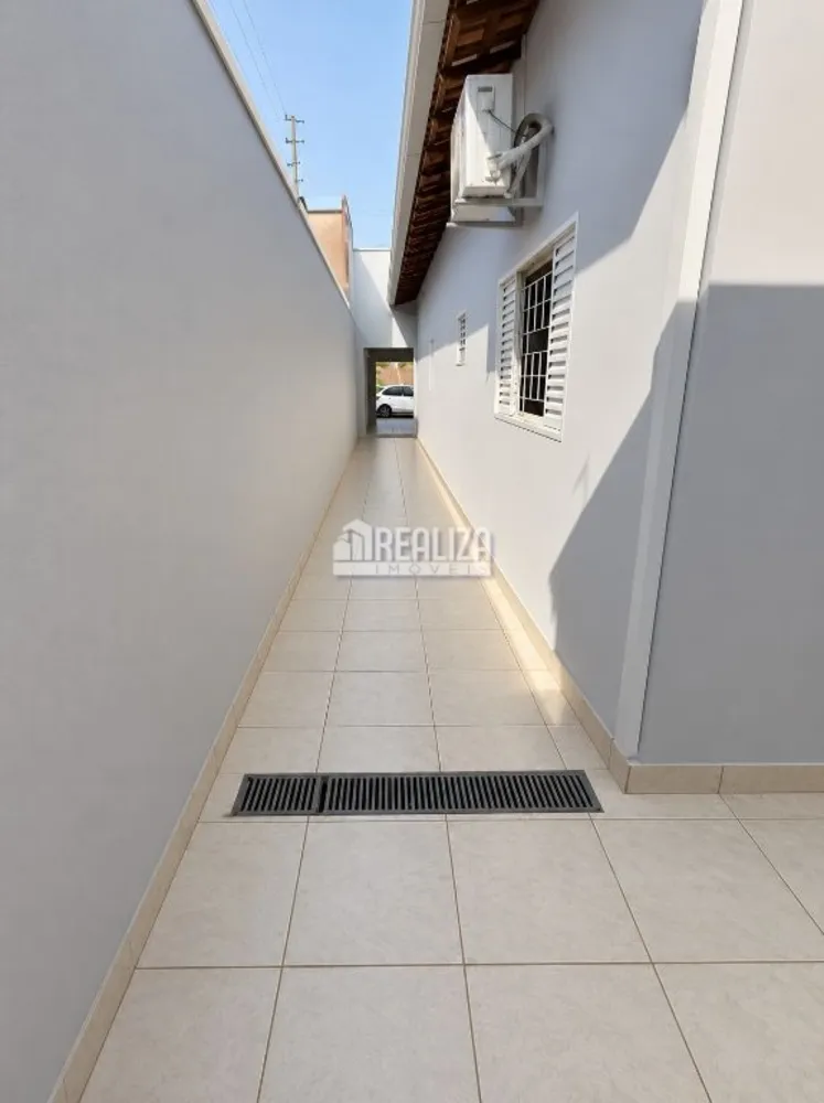 Casa, 3 quartos, 188 m² - Foto 2