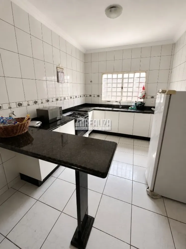 Casa, 3 quartos, 188 m² - Foto 4