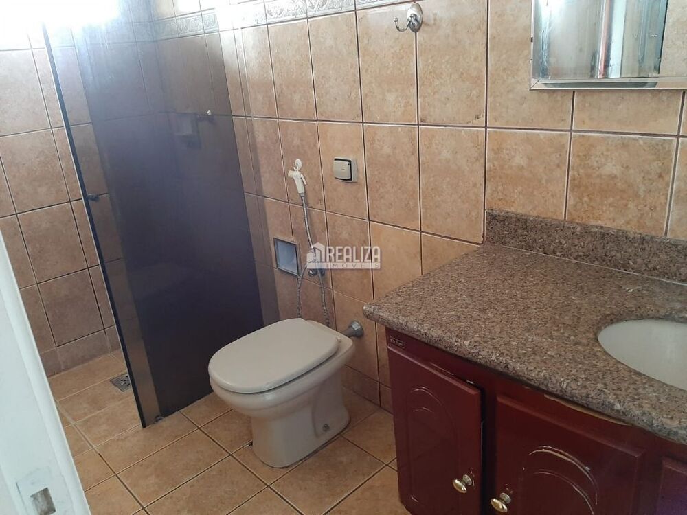 Casa à venda com 3 quartos, 286m² - Foto 11
