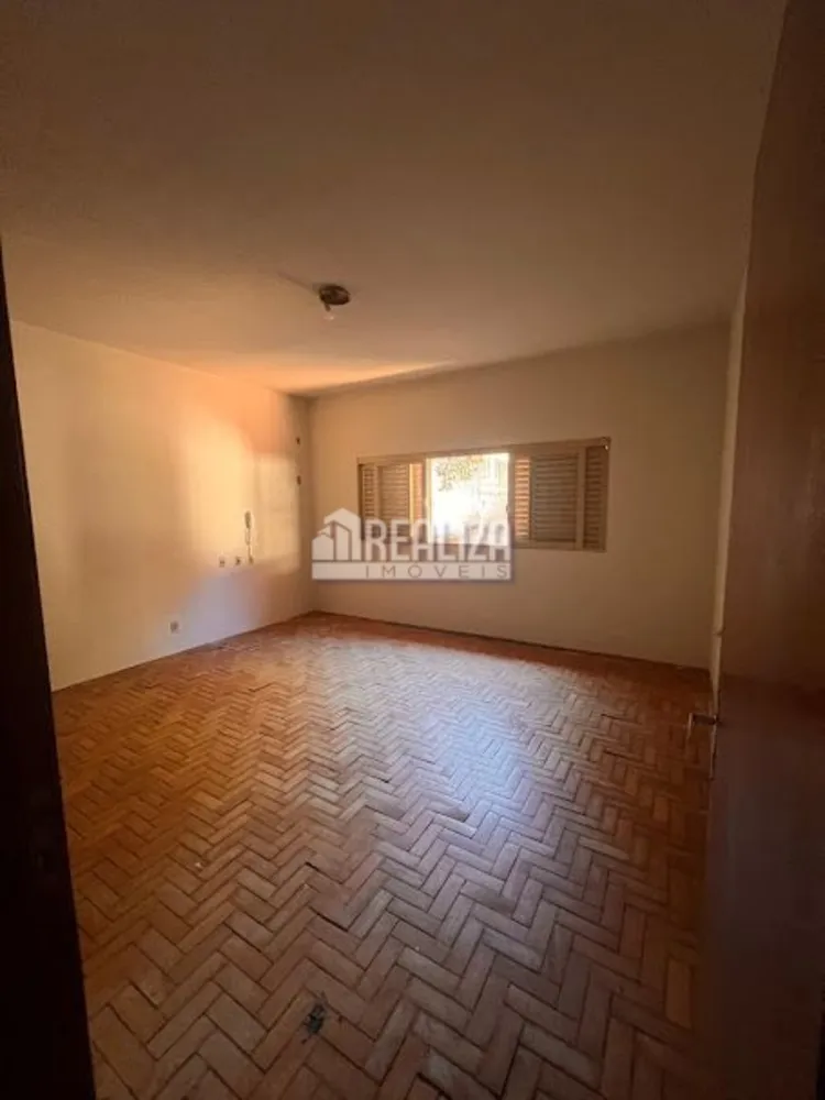 Casa, 3 quartos, 207 m² - Foto 11