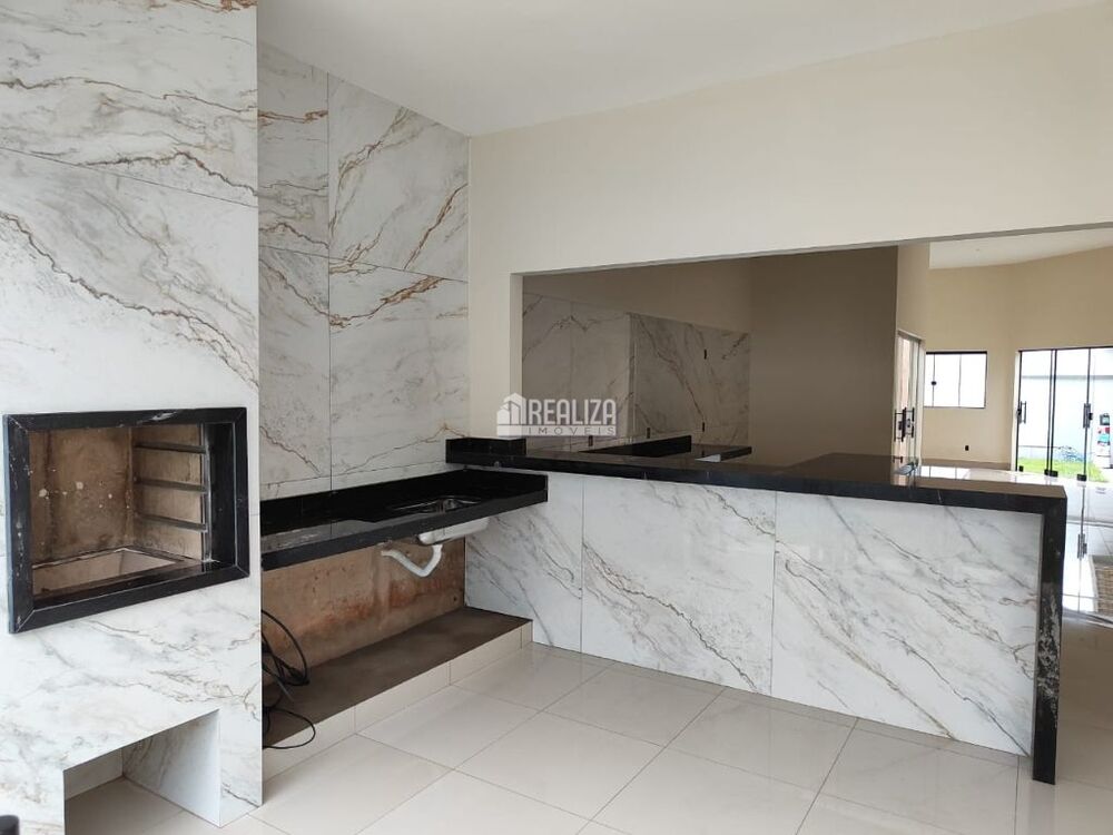 Casa, 3 quartos, 212 m² - Foto 2