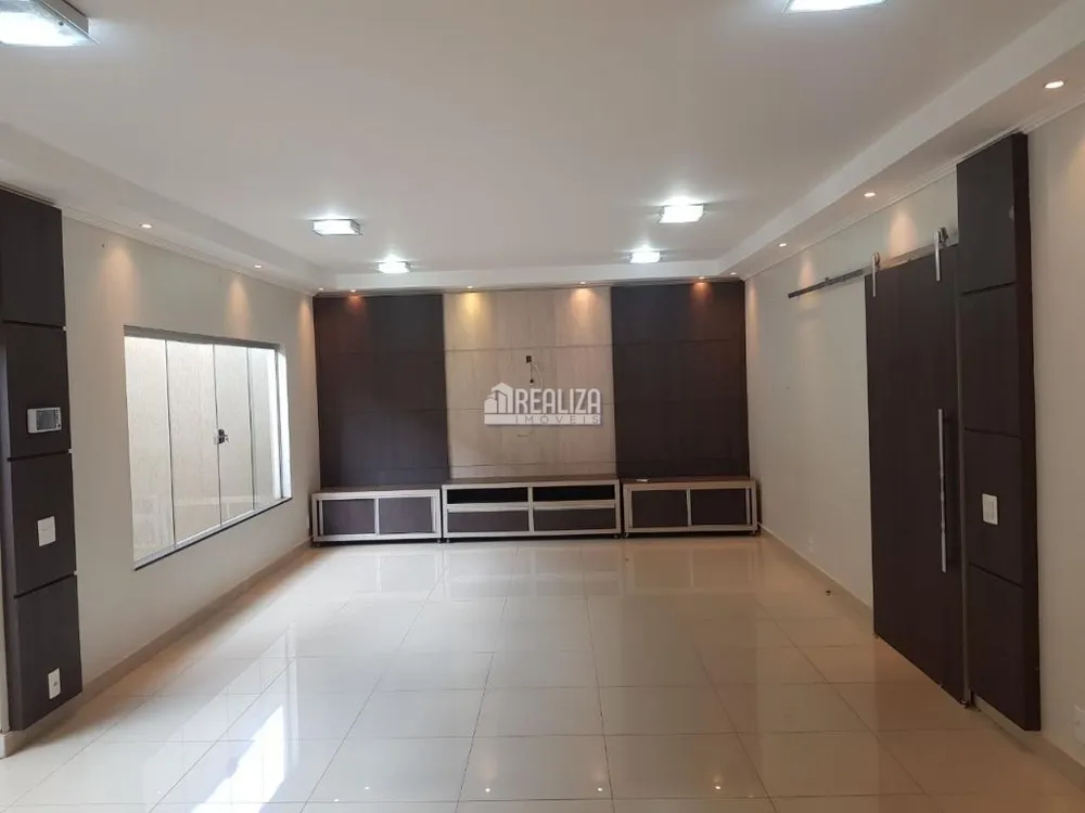 Casa, 4 quartos, 320 m² - Foto 2