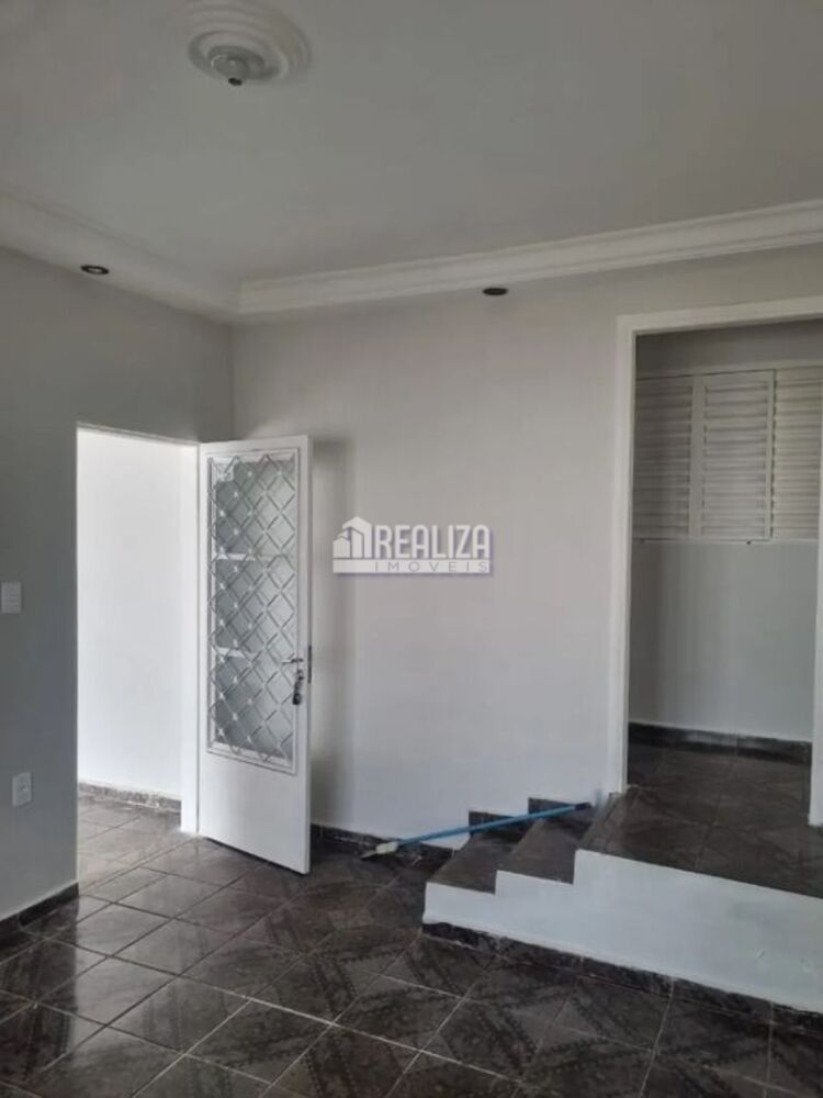 Casa, 3 quartos, 120 m² - Foto 2