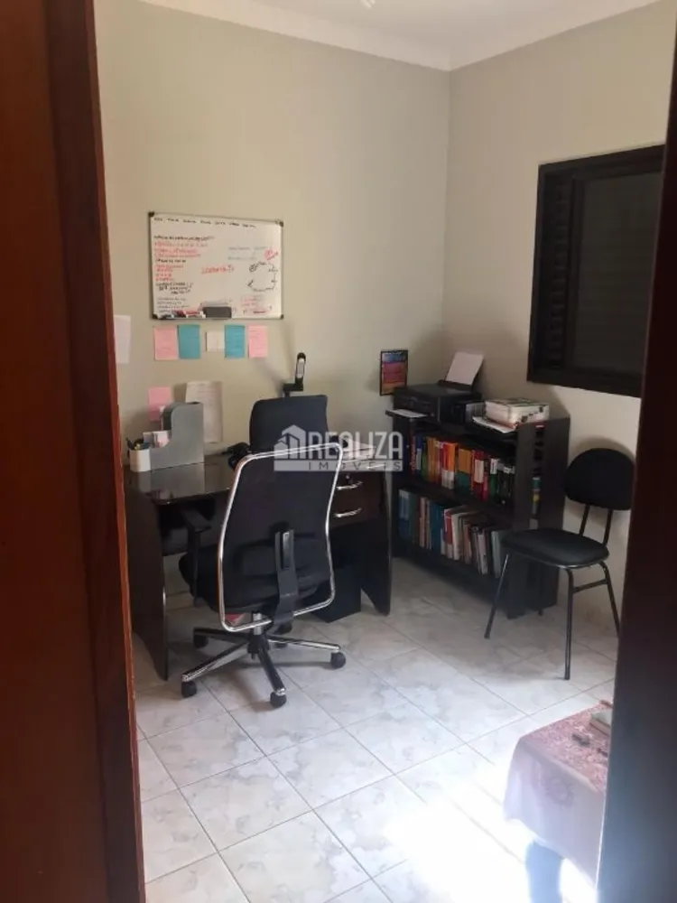 Apartamento, 3 quartos, 90 m² - Foto 2