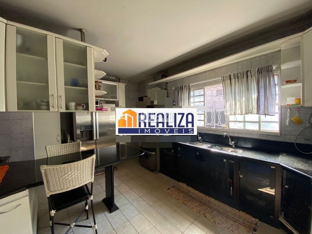 Casa à venda com 4 quartos, 463m² - Foto 3