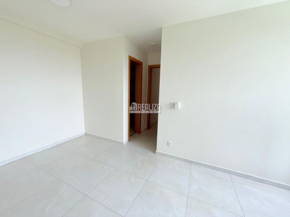 Apartamento à venda com 2 quartos, 83m² - Foto 3