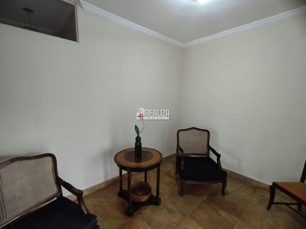 Casa, 3 quartos, 200 m² - Foto 4