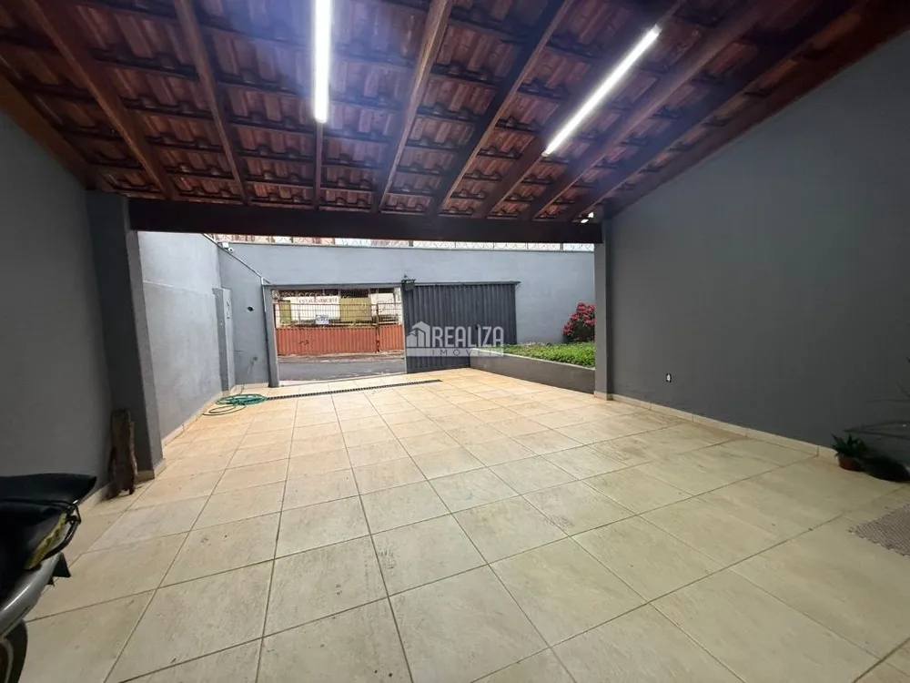 Casa, 2 quartos, 127 m² - Foto 1