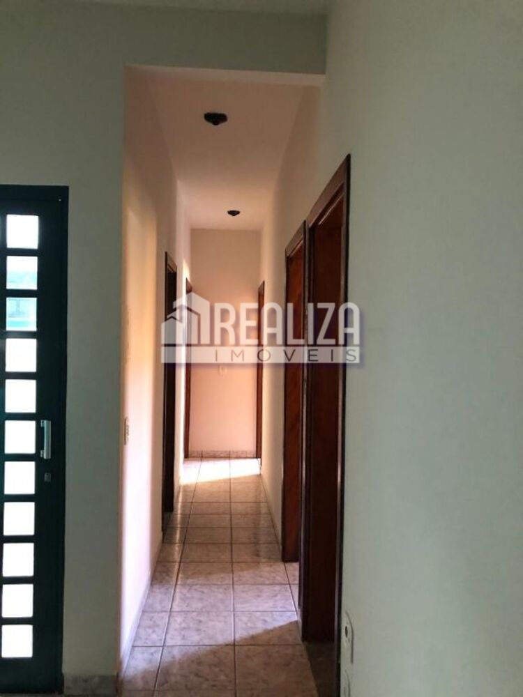 Casa à venda com 3 quartos, 200m² - Foto 9