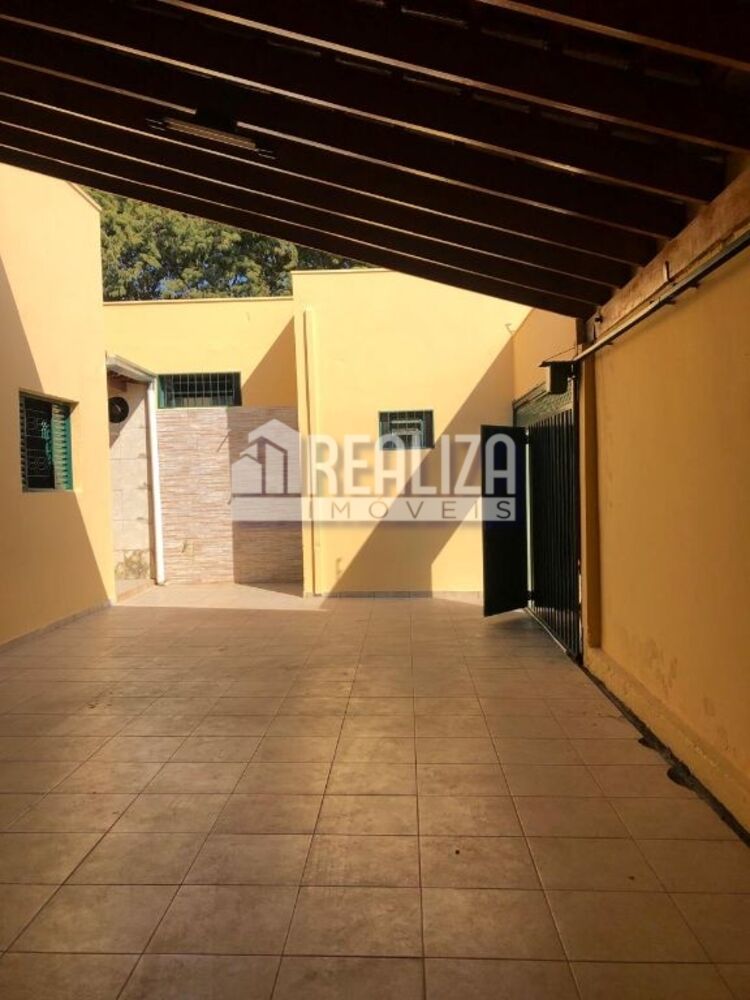 Casa à venda com 3 quartos, 200m² - Foto 5