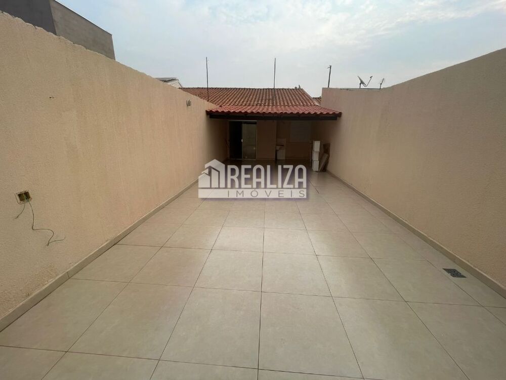 Casa de Condomínio à venda com 3 quartos, 80m² - Foto 1