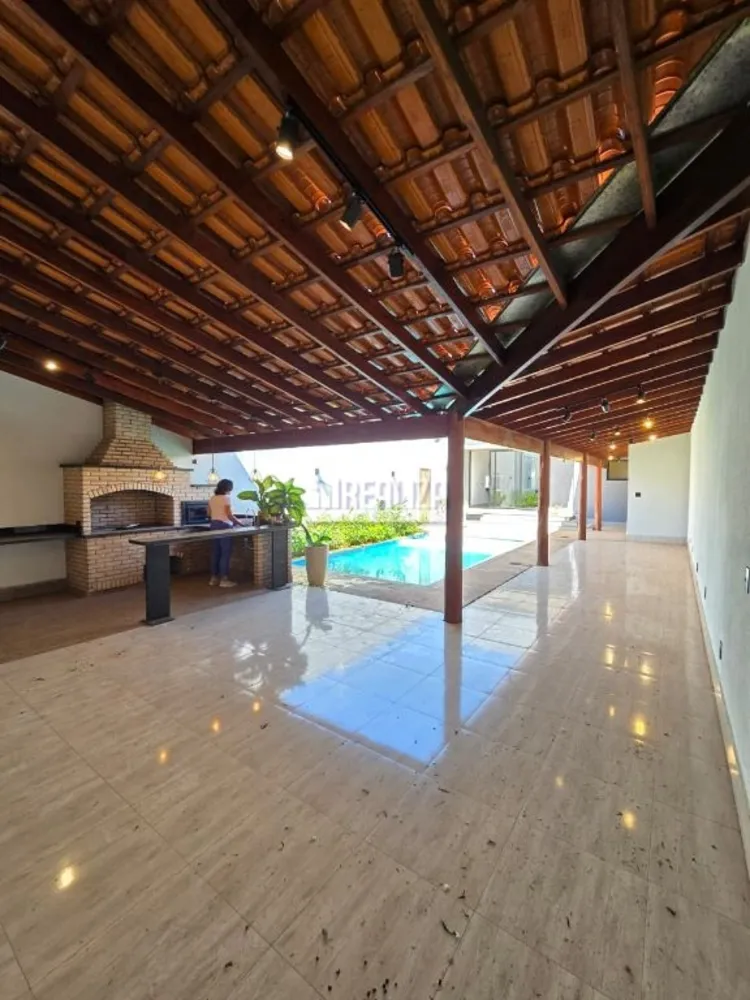 Casa, 3 quartos, 238 m² - Foto 2