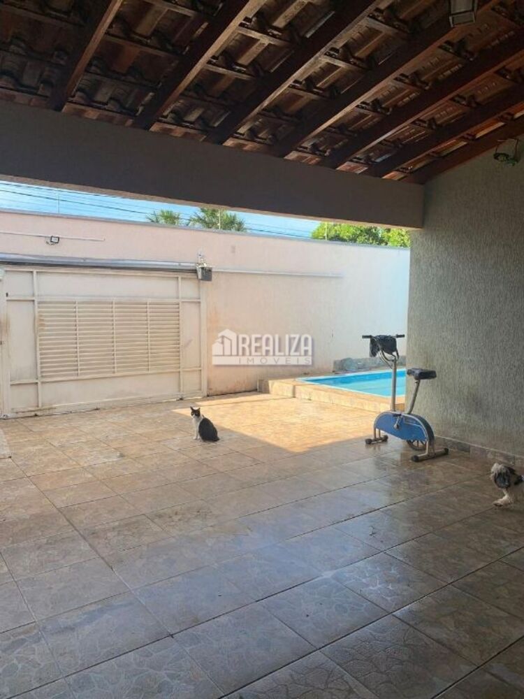 Casa, 3 quartos, 190 m² - Foto 3