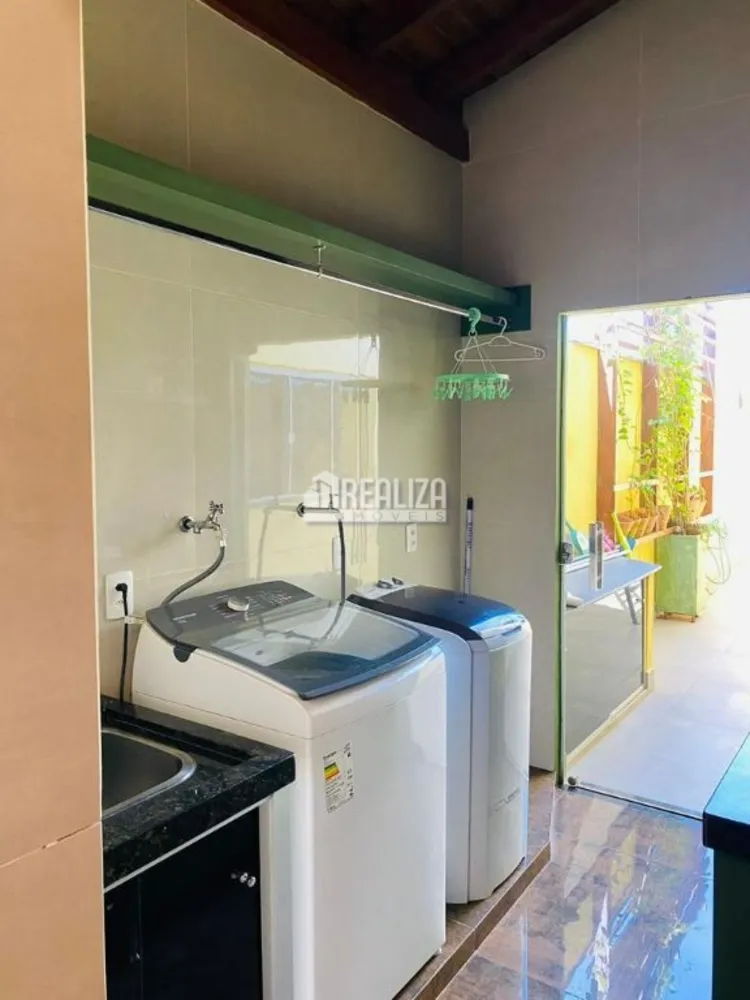 Casa, 3 quartos, 253 m² - Foto 4