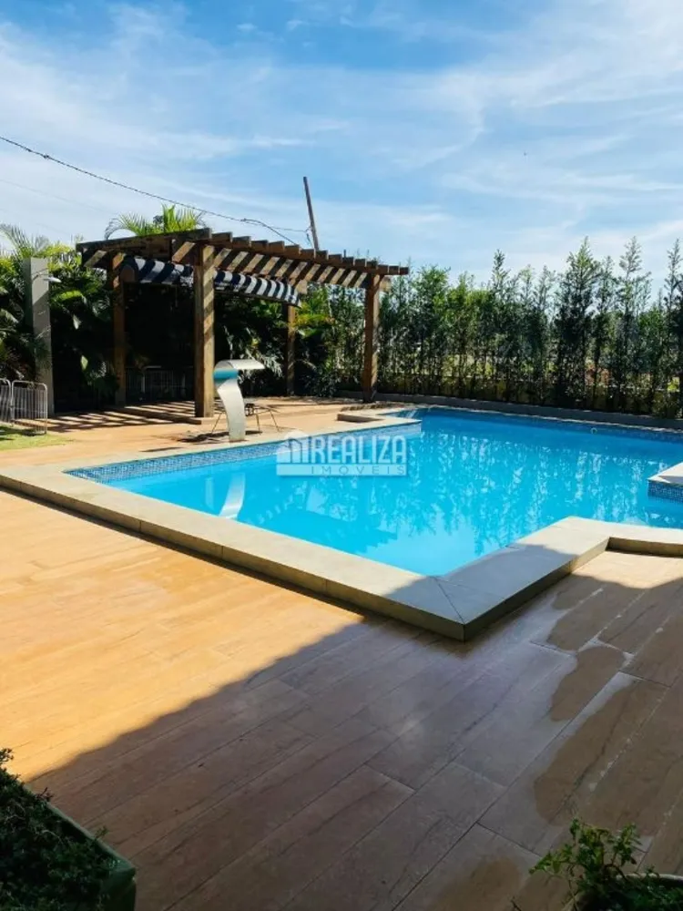 Casa, 3 quartos, 253 m² - Foto 1