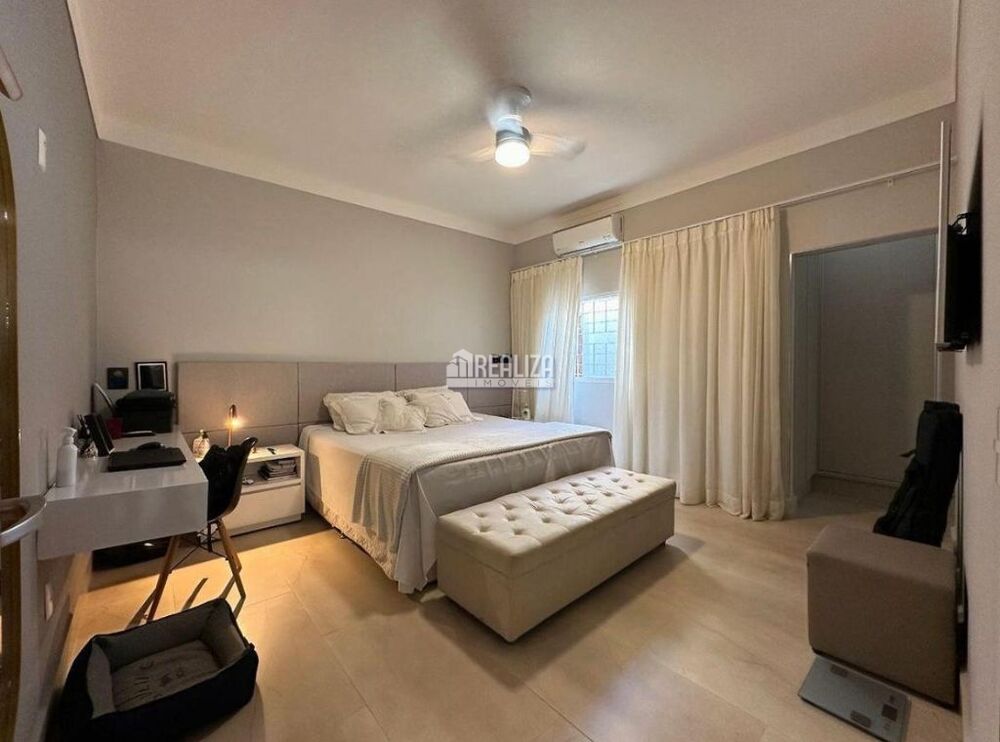 Casa à venda com 3 quartos, 191m² - Foto 6