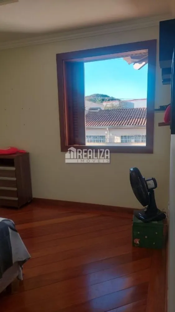 Casa, 5 quartos, 315 m² - Foto 5
