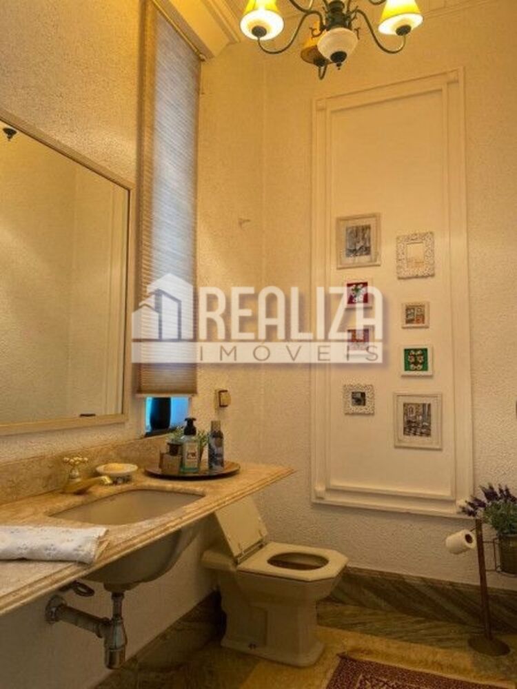 Apartamento à venda com 3 quartos, 300m² - Foto 2