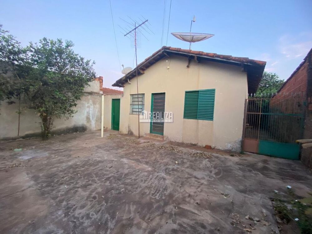 Casa, 2 quartos, 90 m² - Foto 1