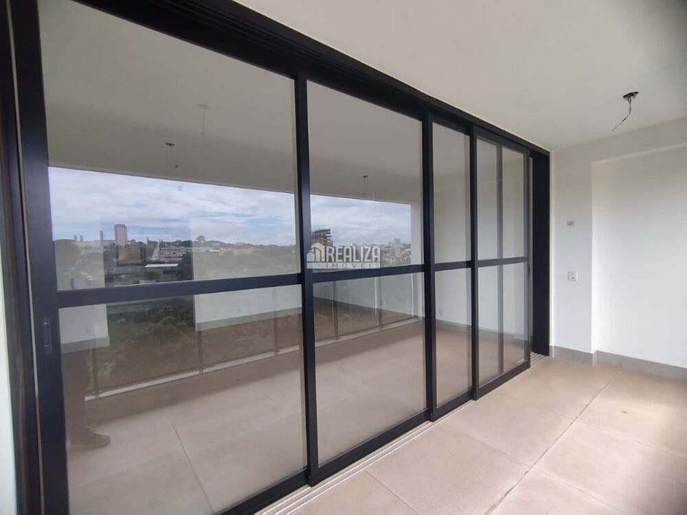 Apartamento à venda com 3 quartos, 116m² - Foto 1
