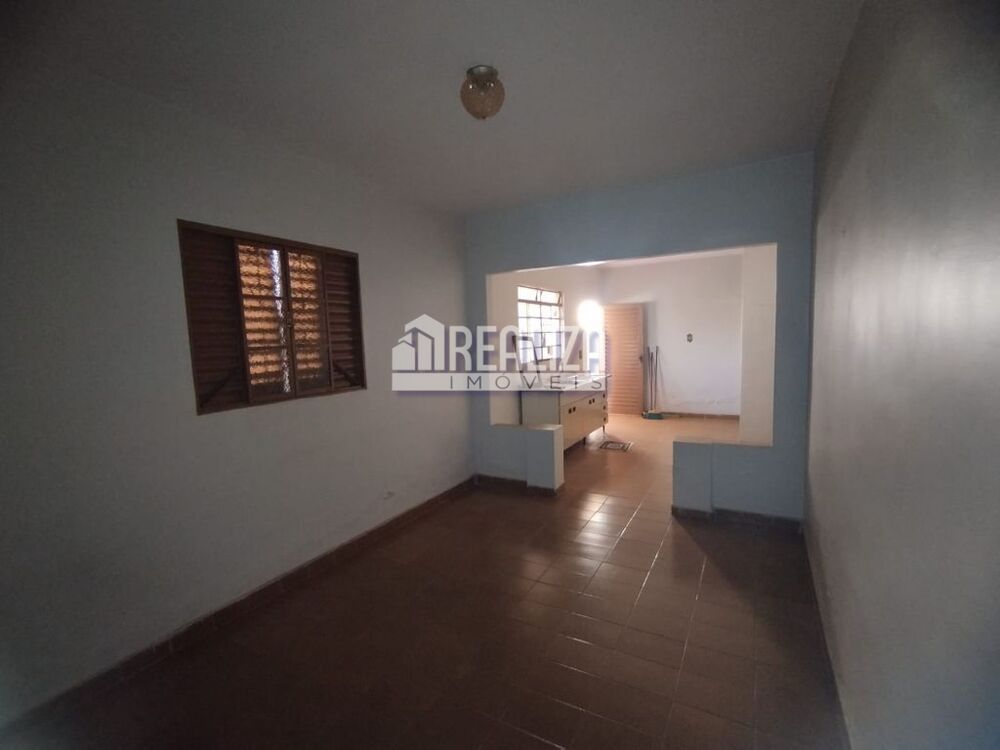 Casa, 2 quartos, 180 m² - Foto 1
