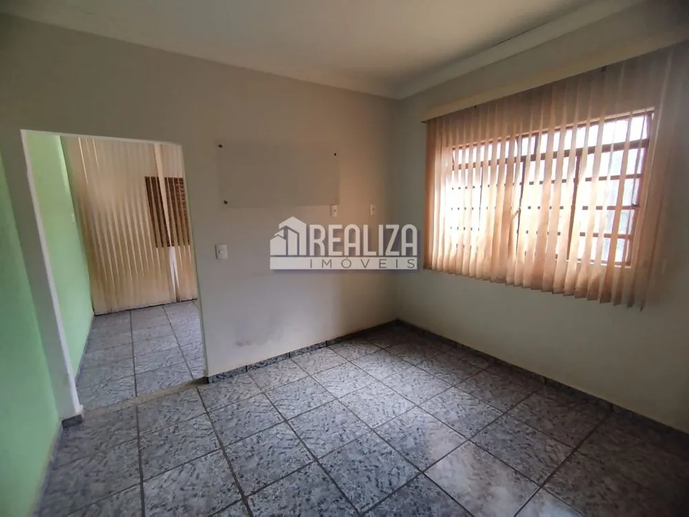 Casa, 2 quartos, 180 m² - Foto 14