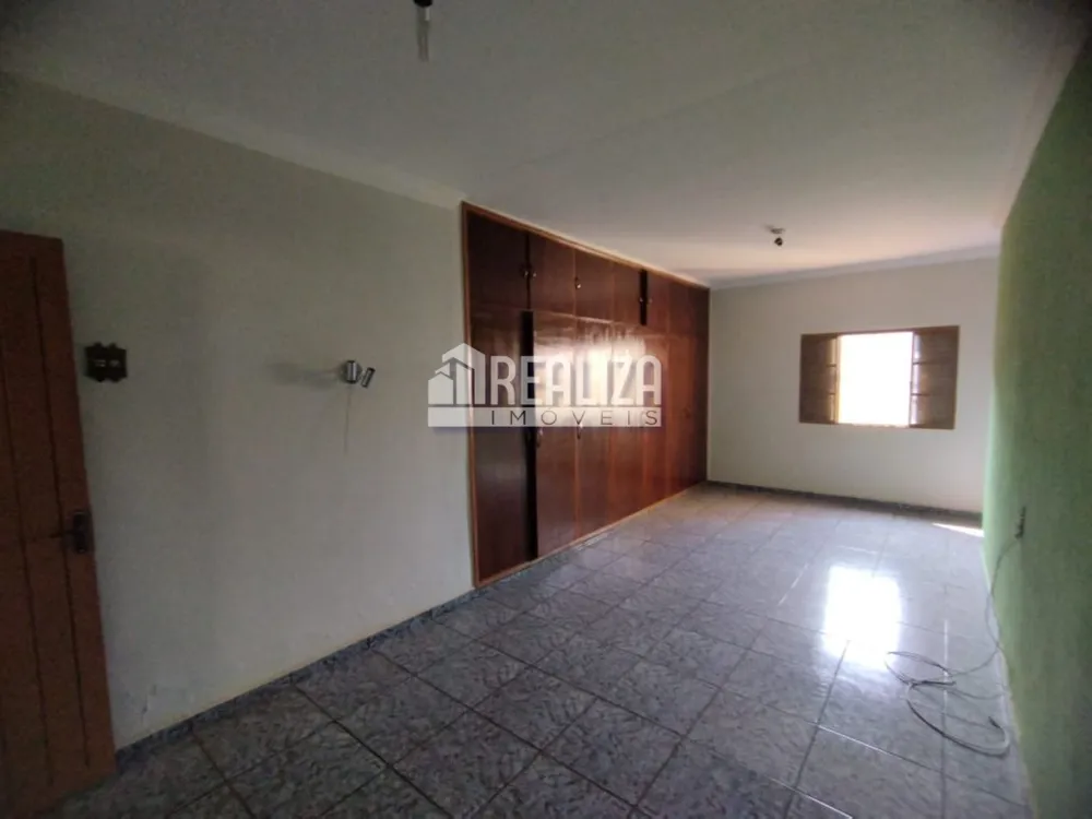 Casa, 2 quartos, 180 m² - Foto 15
