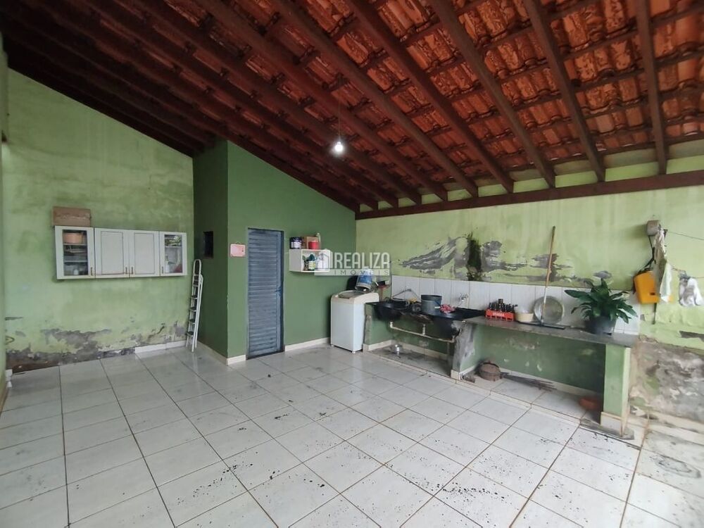 Casa à venda com 2 quartos, 153m² - Foto 8