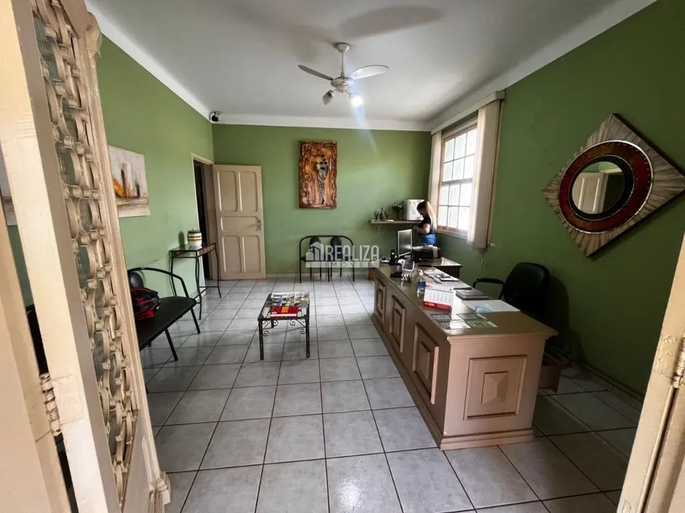 Casa, 4 quartos, 226 m² - Foto 8