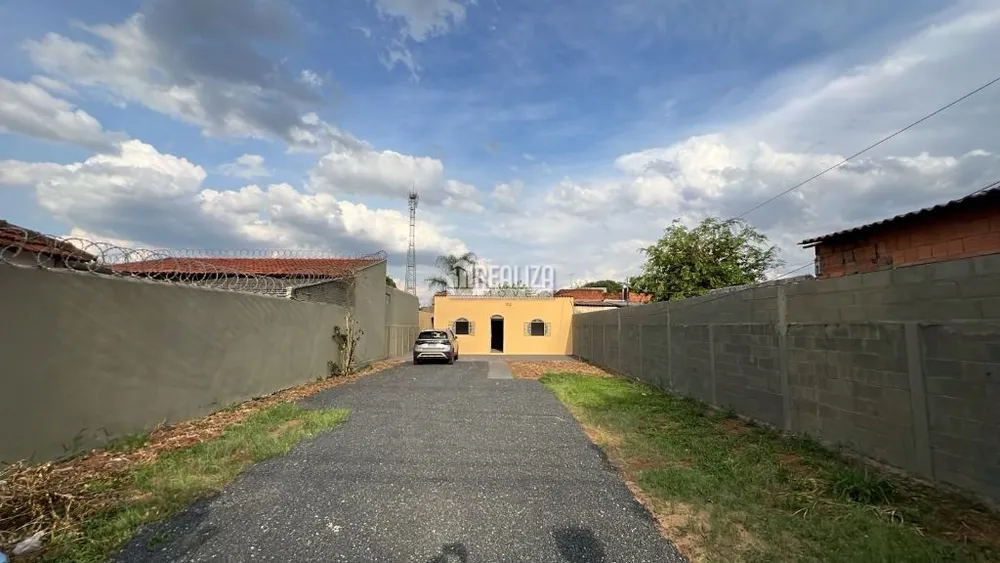 Casa, 3 quartos, 102 m² - Foto 1