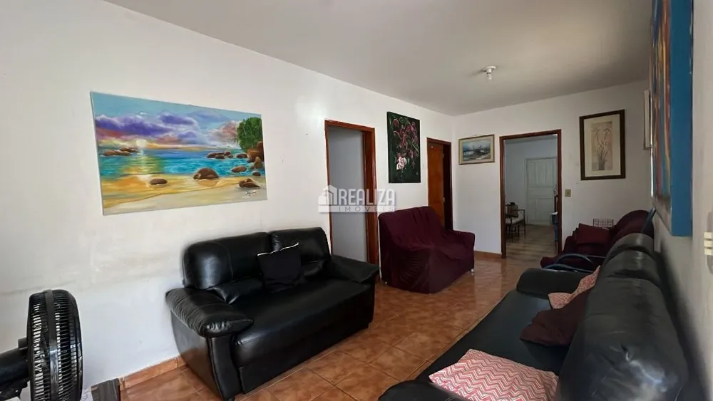 Casa, 4 quartos, 148 m² - Foto 1