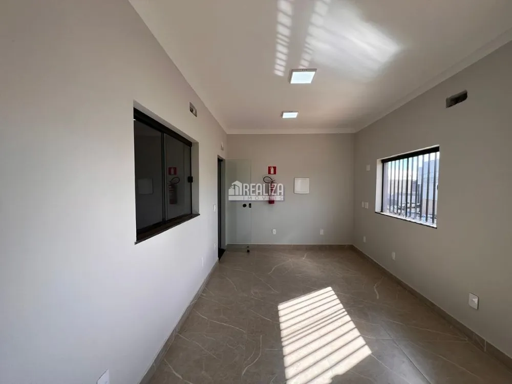 Loja-Salão, 600 m² - Foto 3