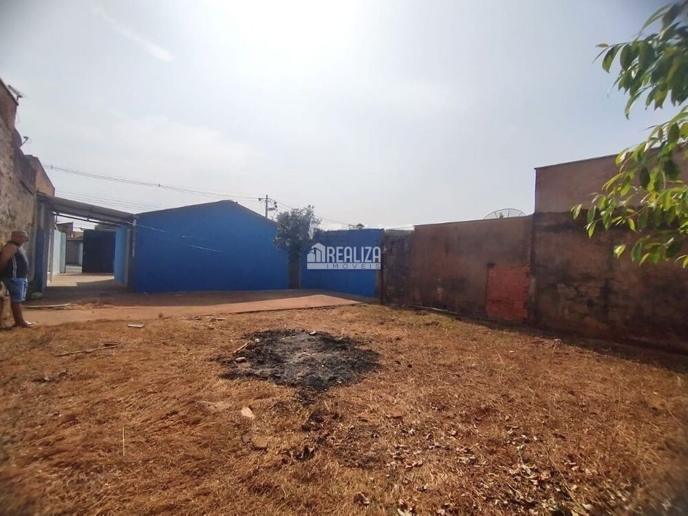 Casa à venda com 2 quartos, 70m² - Foto 5