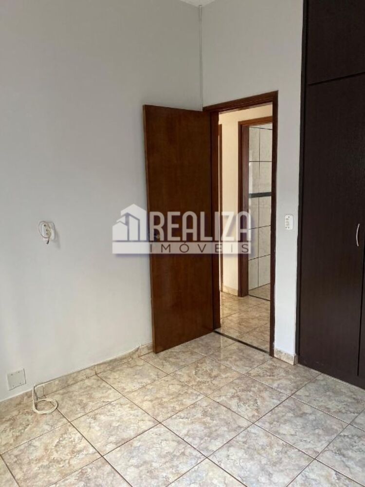 Casa à venda com 3 quartos, 116m² - Foto 11