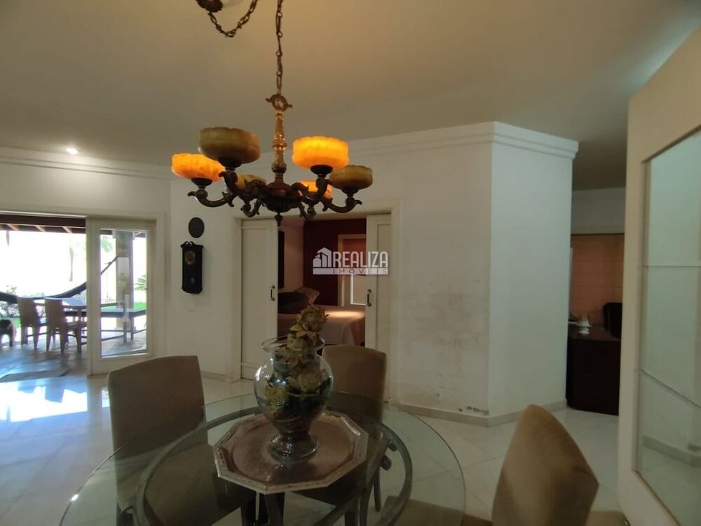 Casa à venda com 4 quartos, 338m² - Foto 4