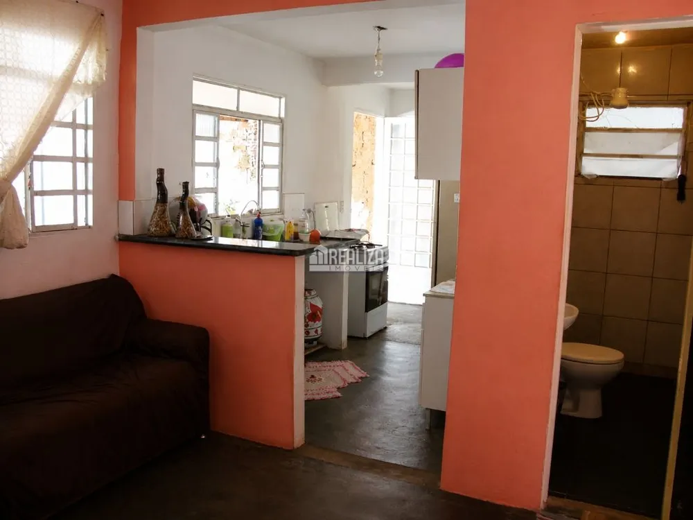 Casa, 1 quarto, 59 m² - Foto 2