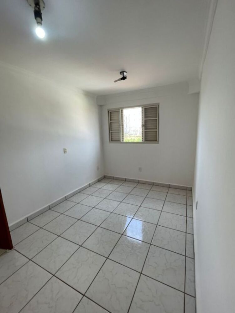 Apartamento à venda com 3 quartos, 113m² - Foto 8