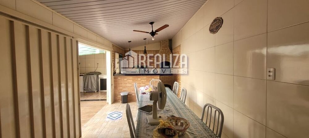 Casa, 2 quartos, 160 m² - Foto 1