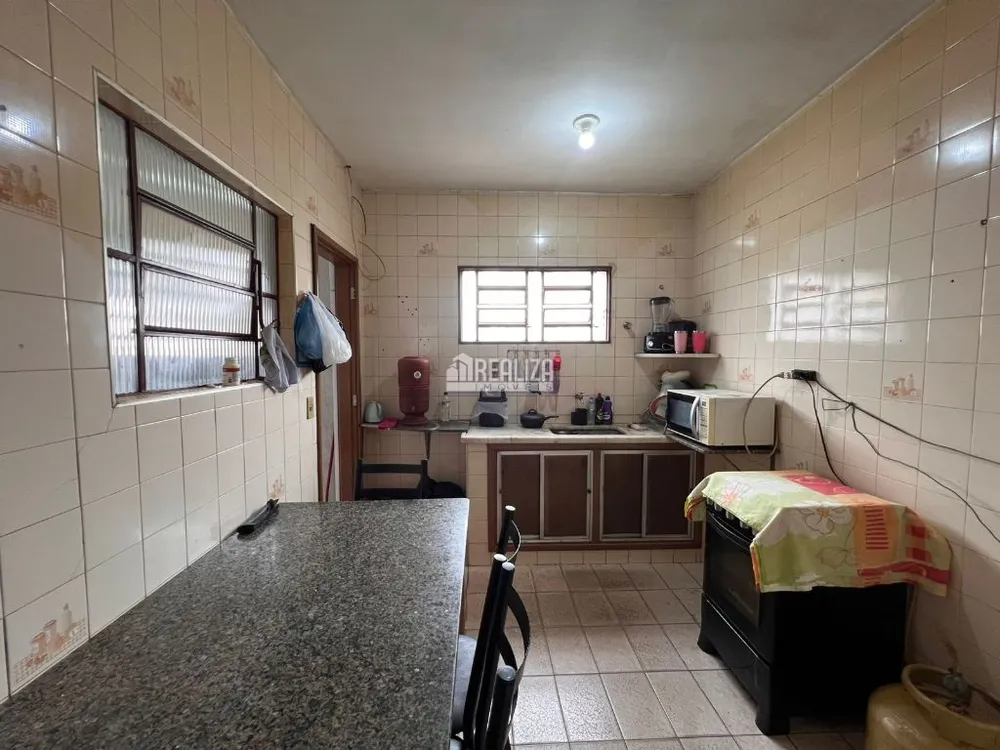 Casa, 5 quartos, 140 m² - Foto 3