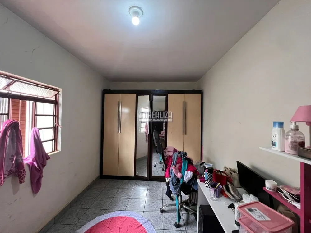 Casa, 5 quartos, 140 m² - Foto 1