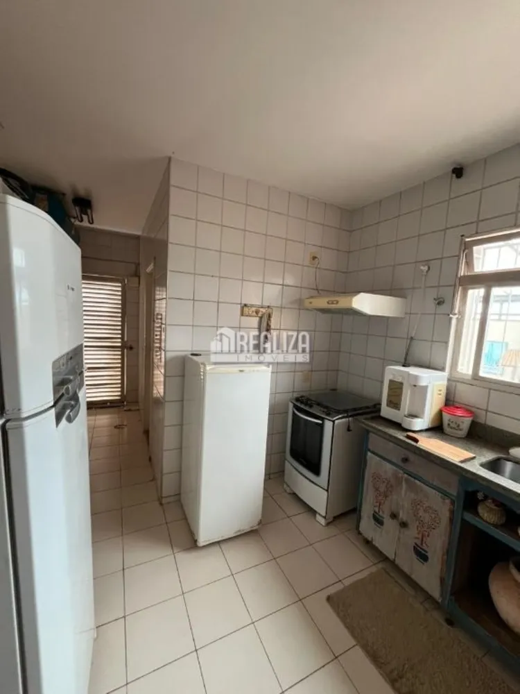 Apartamento, 3 quartos, 200 m² - Foto 2