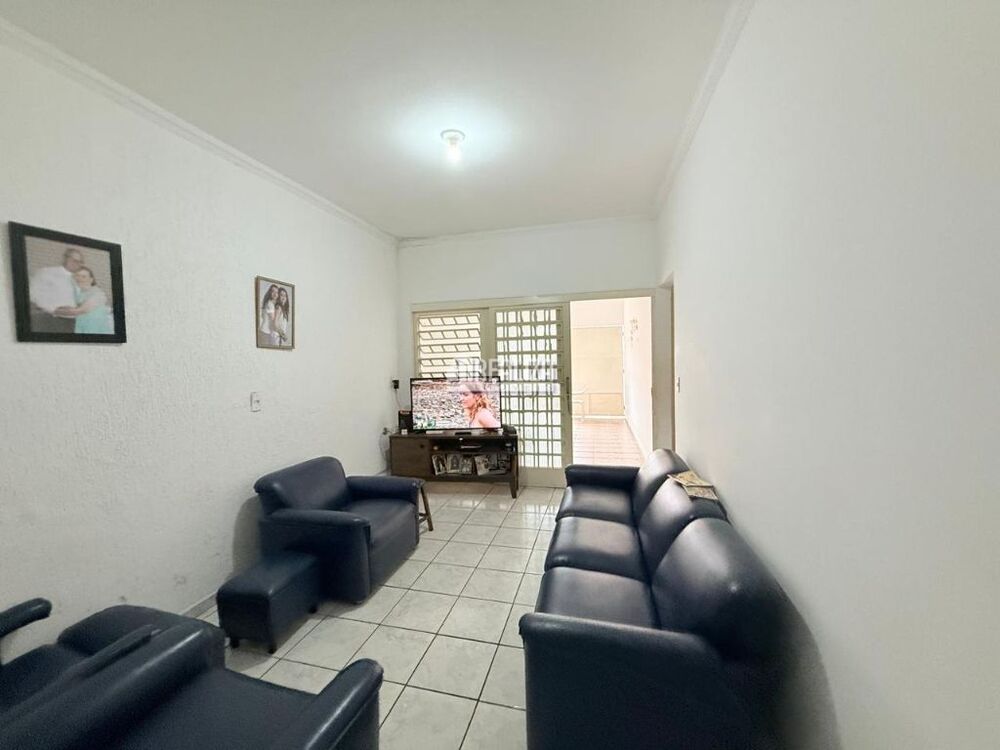 Casa, 3 quartos, 90 m² - Foto 2