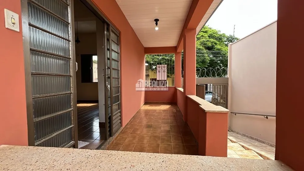 Casa, 3 quartos, 162 m² - Foto 2