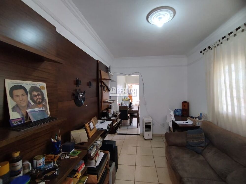 Casa à venda com 3 quartos, 88m² - Foto 6