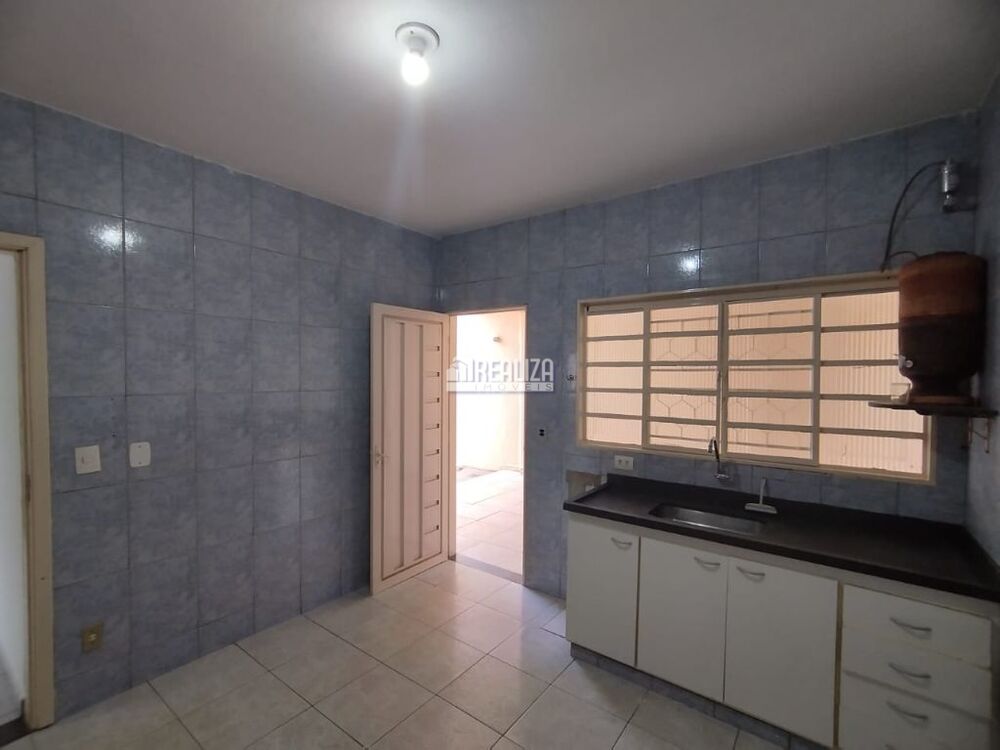 Casa, 3 quartos, 150 m² - Foto 2