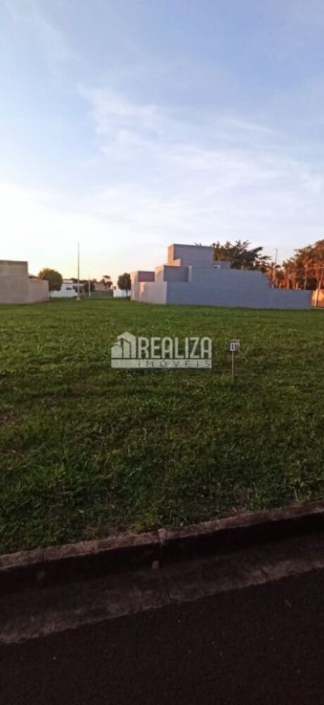 Terreno, 300 m² - Foto 1