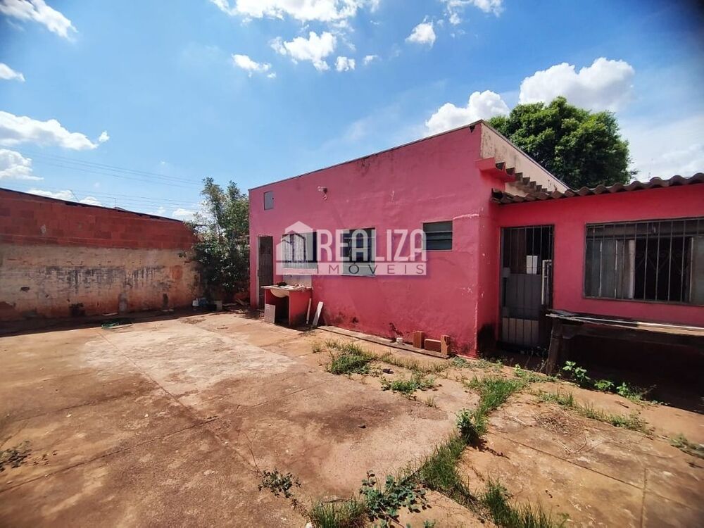 Casa, 2 quartos, 112 m² - Foto 1
